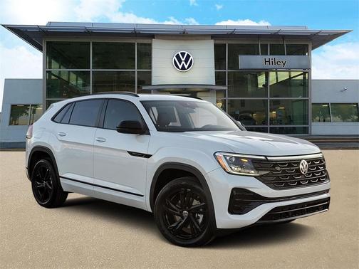 2025 Volkswagen Atlas Cross Sport 2.0T SEL R-Line Black