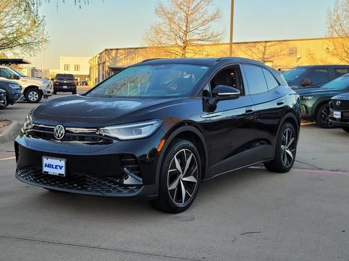 Deep Black Pearl Effect 2023 Volkswagen ID.4 Pro S