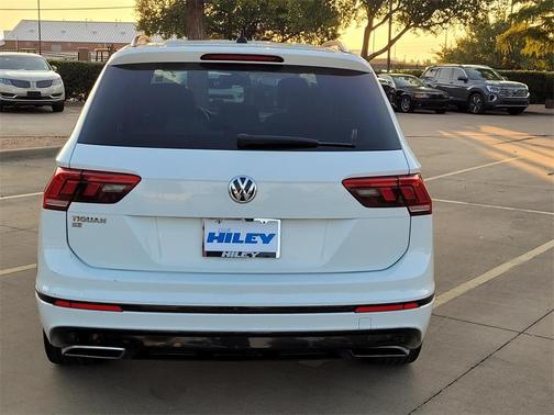 2021 Volkswagen Tiguan 2.0T SE R-Line Black
