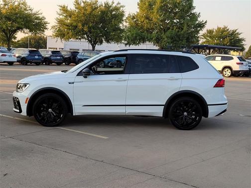 2021 Volkswagen Tiguan 2.0T SE R-Line Black