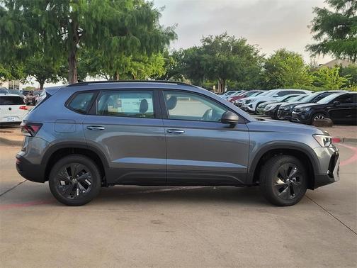 2025 Volkswagen Taos 1.5T S