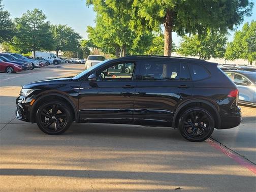 2024 Volkswagen Tiguan 2.0T SE R-Line Black