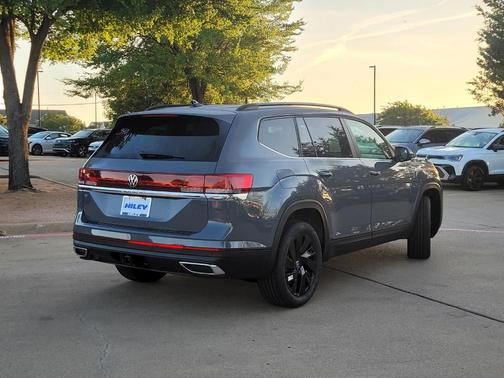 Gray 2026 Volkswagen Atlas 2.0T SE W/TECHNOLOGY