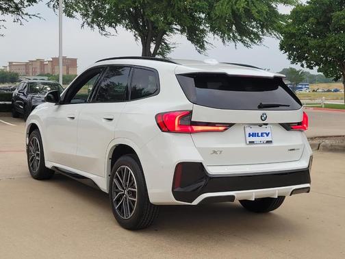 Alpine White 2026 BMW X1 xDrive28i