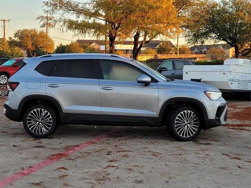 2026 Volkswagen Taos 1.5T SE