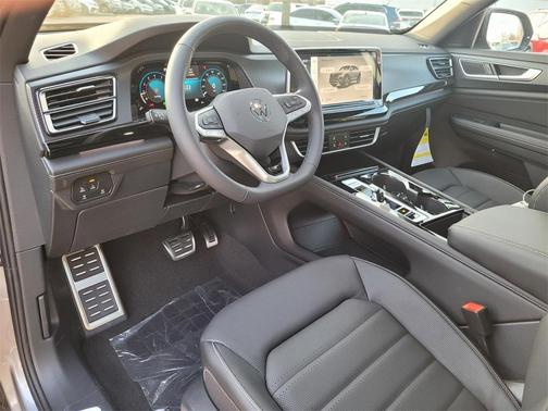 2025 Volkswagen Atlas Cross Sport 2.0T SEL R-Line Black