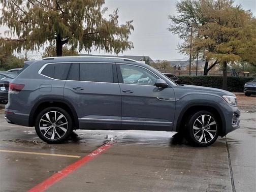 2026 Volkswagen Atlas 2.0T SEL Premium R-Line