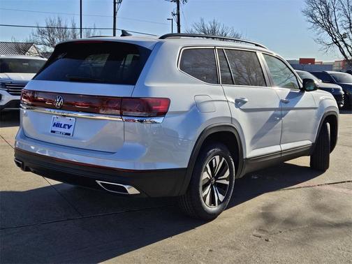 2026 Volkswagen Atlas 2.0T SE