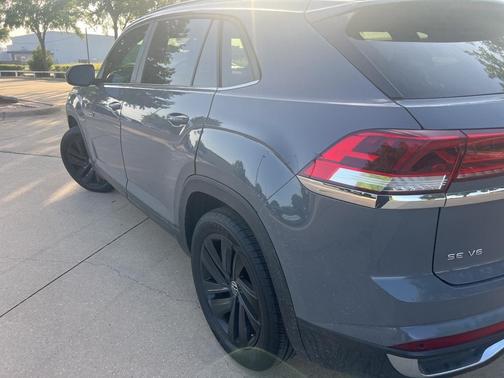 2022 Volkswagen Atlas Cross Sport 3.6L V6 SE w/Technology