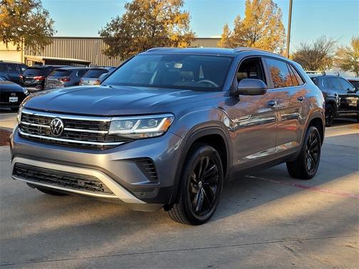 2023 Volkswagen Atlas Cross Sport 2.0T SE w/Technology