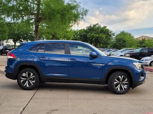 2025 Volkswagen Atlas Cross Sport 2.0T SE
