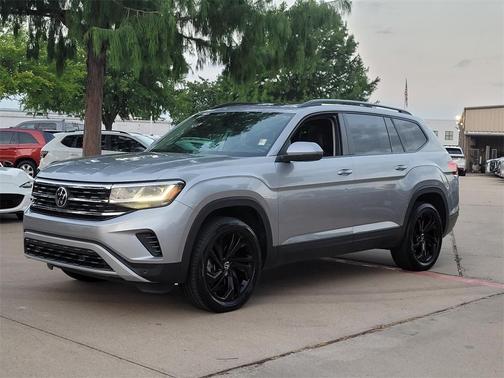 2022 Volkswagen Atlas 2.0T SE w/Technology