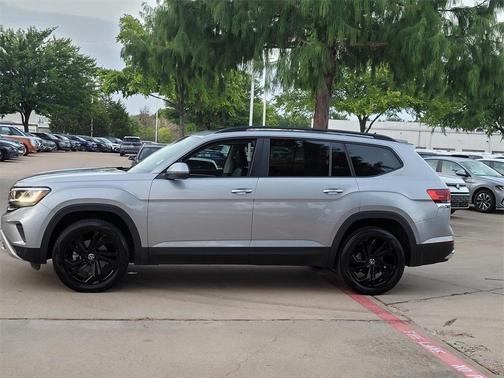 2022 Volkswagen Atlas 2.0T SE w/Technology