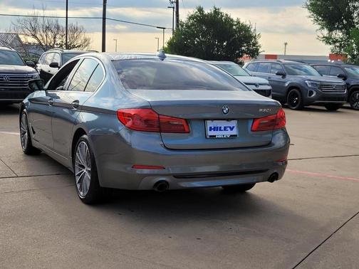 Bluestone Metallic 2020 BMW 530 i