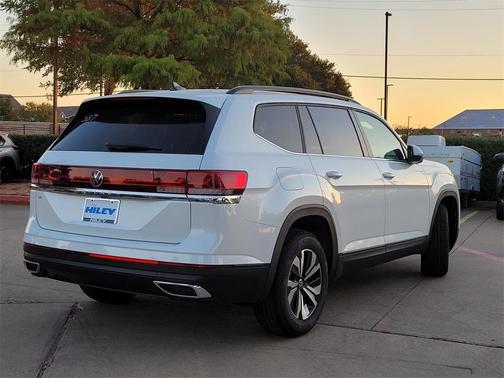 2026 Volkswagen Atlas 2.0T SE