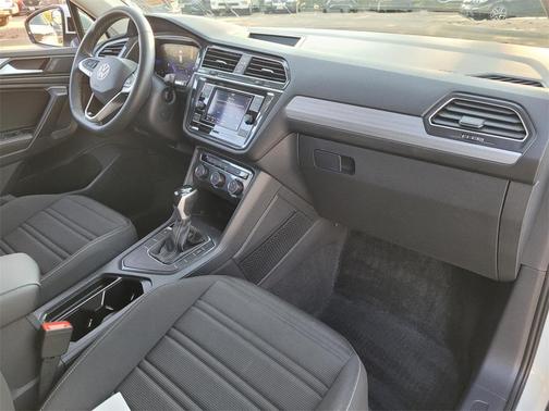 2024 Volkswagen Tiguan 2.0T S