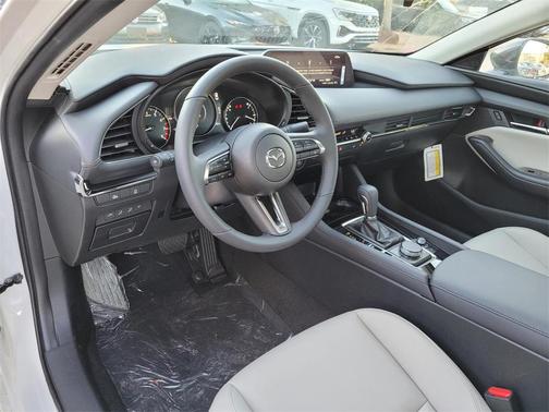 2025 Mazda Mazda3 FWD w/Preferred Package