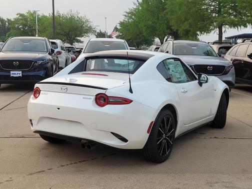 Snowflake White Pearl 2026 Mazda MX-5 Miata Grand Touring