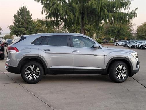 2026 Volkswagen Atlas Cross Sport 2.0T SE