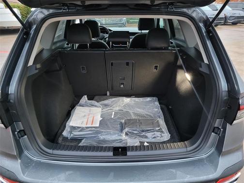 2026 Volkswagen Taos 1.5T SE