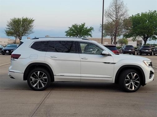 2025 Volkswagen Atlas 2.0T SEL Premium R-Line
