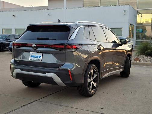 2025 Volkswagen Tiguan 2.0T SE