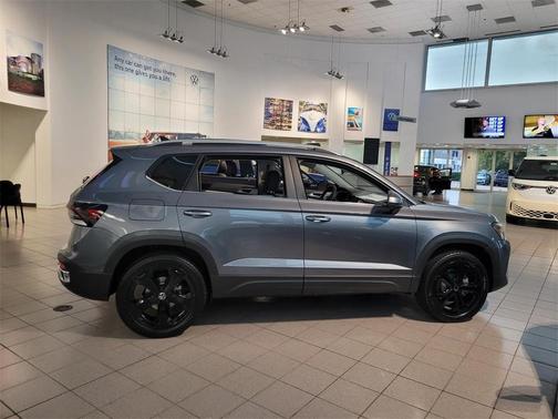 2025 Volkswagen Taos 1.5T SEL