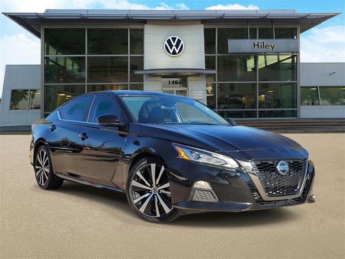 2021 Nissan Altima 2.0 SR