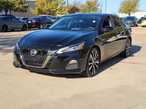 2021 Nissan Altima 2.0 SR