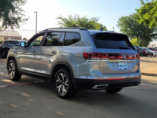 2024 Volkswagen Atlas 2.0T SE