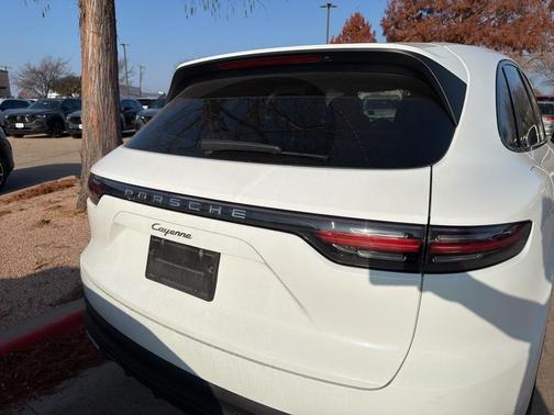 2021 Porsche Cayenne Base