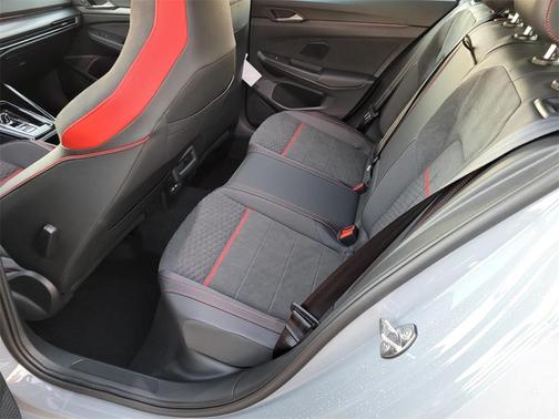 2026 Volkswagen Golf GTI 2.0T SE