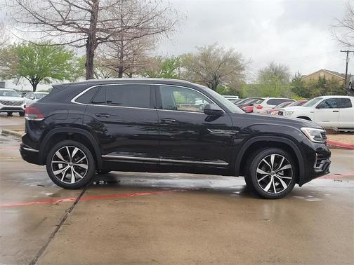 2025 Volkswagen Atlas Cross Sport 2.0T SEL Premium R-Line