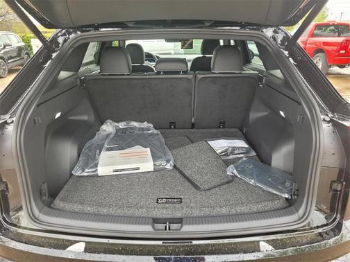 2025 Volkswagen Atlas Cross Sport 2.0T SEL Premium R-Line
