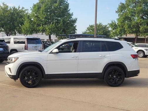 2022 Volkswagen Atlas 2.0T SE w/Technology