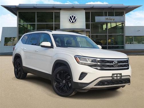 2022 Volkswagen Atlas 2.0T SE w/Technology