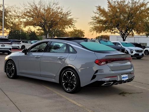 2022 Kia K5 GT-Line