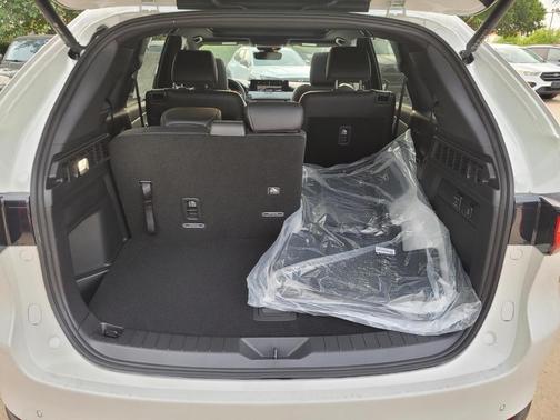 Rhodium White Premium 2026 Mazda CX-90 3.3 Turbo Premium Plus