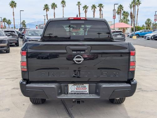 2025 Nissan Frontier SV