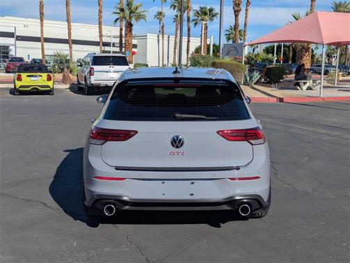 2023 Volkswagen Golf GTI 2.0T SE DSG