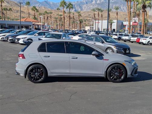 2023 Volkswagen Golf GTI 2.0T SE DSG