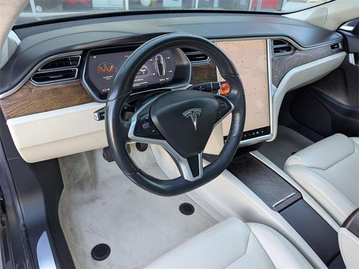 2017 Tesla Model S 75D