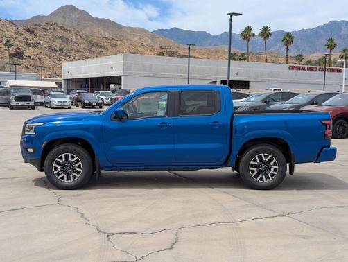 2025 Nissan Frontier SL