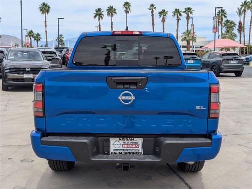2025 Nissan Frontier SL