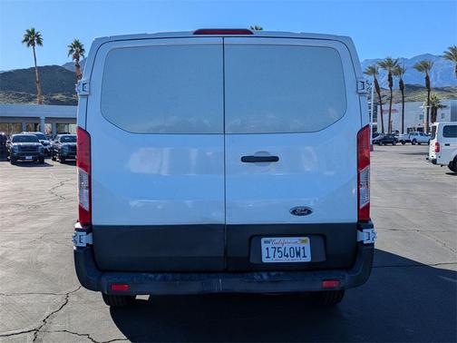 2015 Ford Transit-250 Base