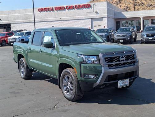 2025 Nissan Frontier SV