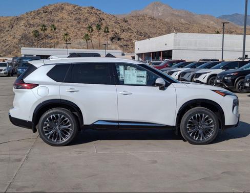 2025 Nissan Rogue Platinum