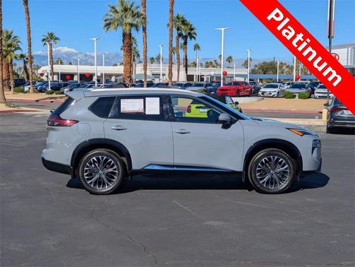 2025 Nissan Rogue Platinum