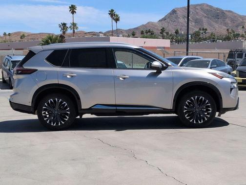 Champagne Silver Metallic 2024 Nissan Rogue Platinum