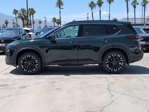 Obsidian Green 2026 Nissan Rogue Dark Armor